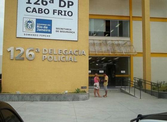 Polícia Militar prende 4 homens com drogas no Porto do Carro