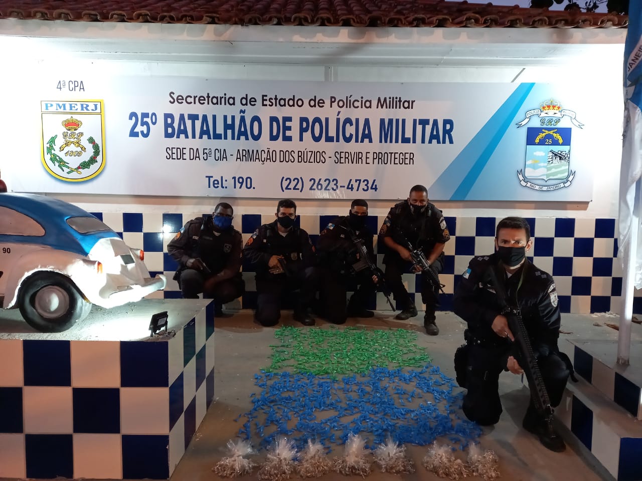 Policiais do 25º BPM apreendem 1200 cápsulas de cocaína no bairro Maria Joaquina