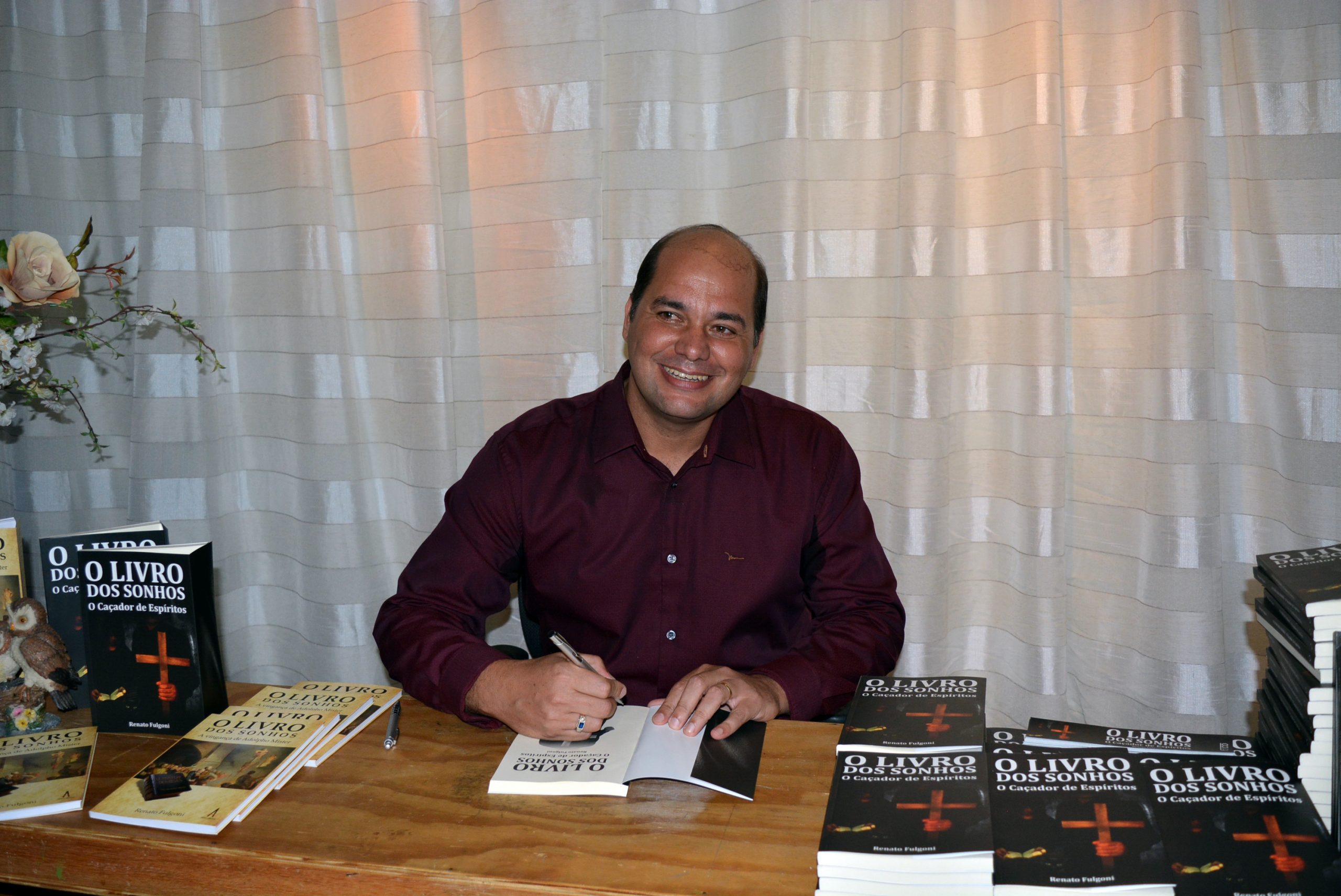 E-books da trilogia "O Livro dos Sonhos" estão disponíveis na Amazon
