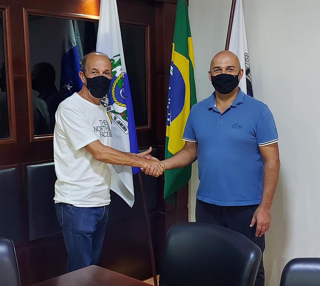 Cláudio Viviani pede desligamento da Secretaria de Desenvolvimento Econômico de São Pedro da Aldeia