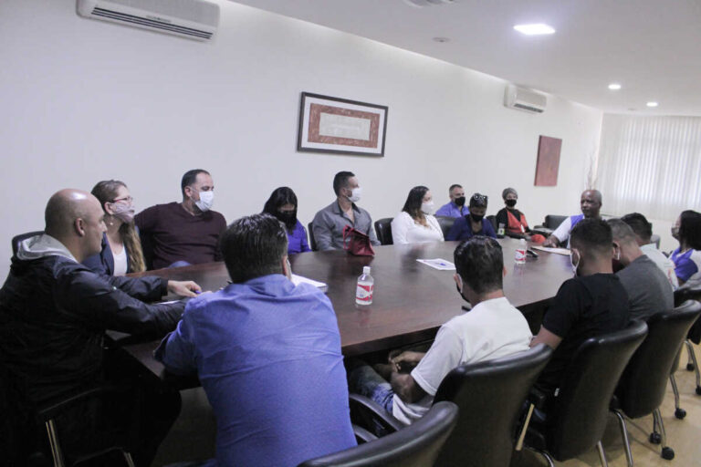Governo reúne representantes de associações de moradores de São Pedro da Aldeia