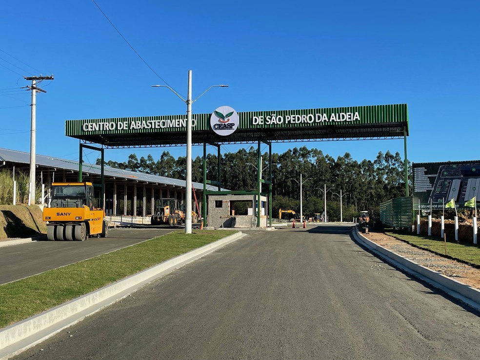 O Ceasp, em São Pedro da Aldeia, na Região dos Lagos do Rio, será o maior centro privado de abastecimento de alimentos do Brasil — Foto: Gabriel Gameiro/Ceasp