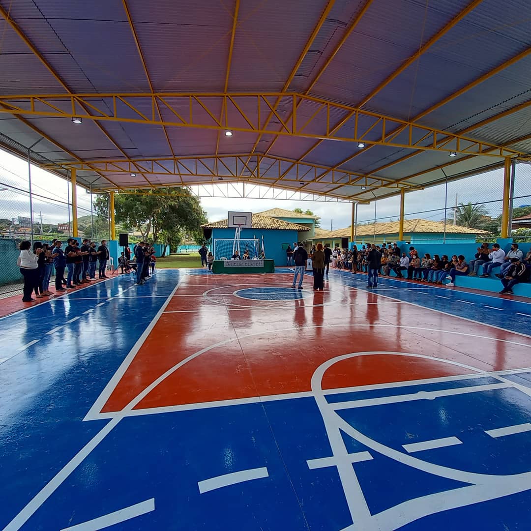 Prefeitura de São Pedro da Aldeia inaugura duas quadras poliesportivas em escolas municipais