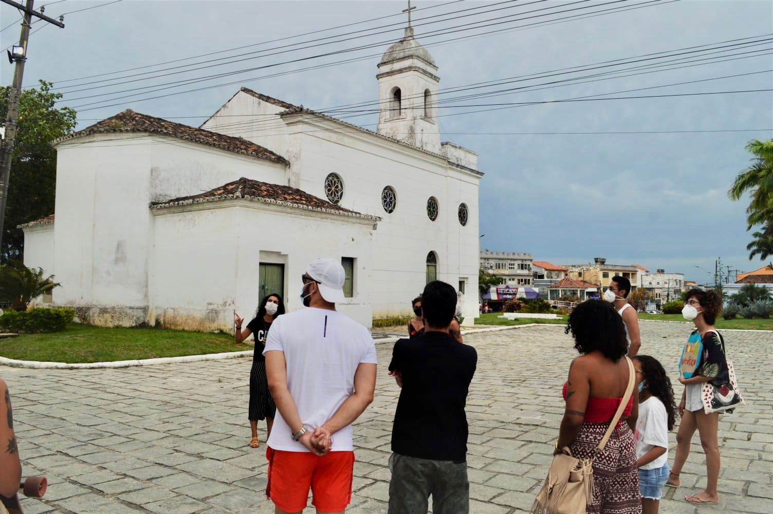Passeio guiado apresenta pontos turísticos e monumentos históricos de São Pedro da Aldeia