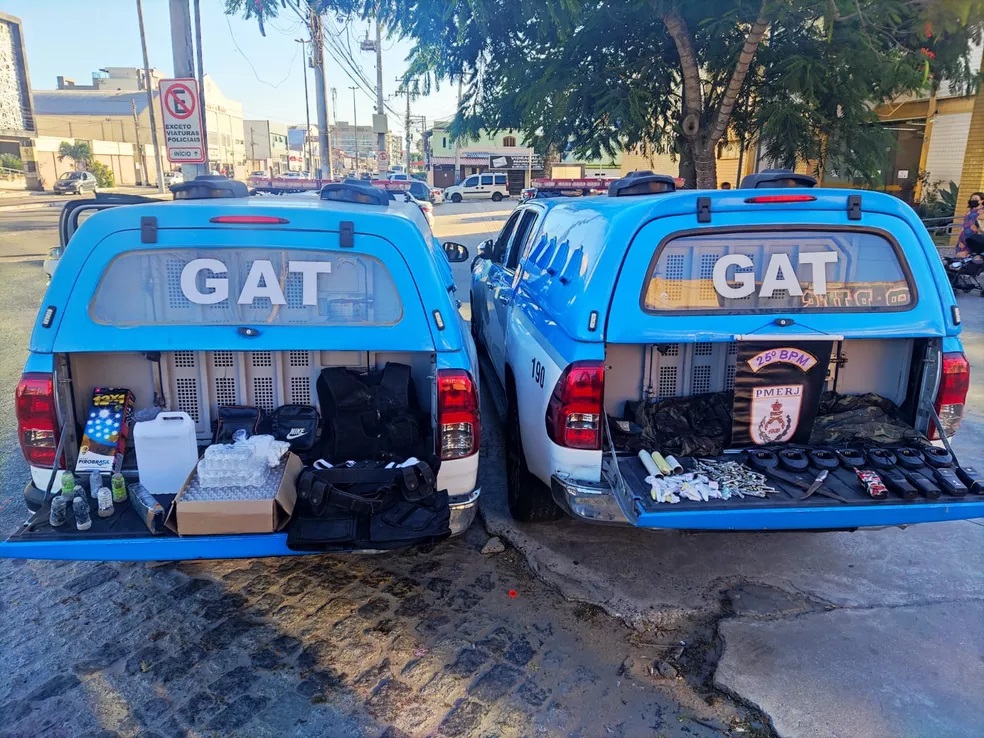 Polícia apreende drogas, sete granadas artesanais e material do tráfico em Cabo Frio