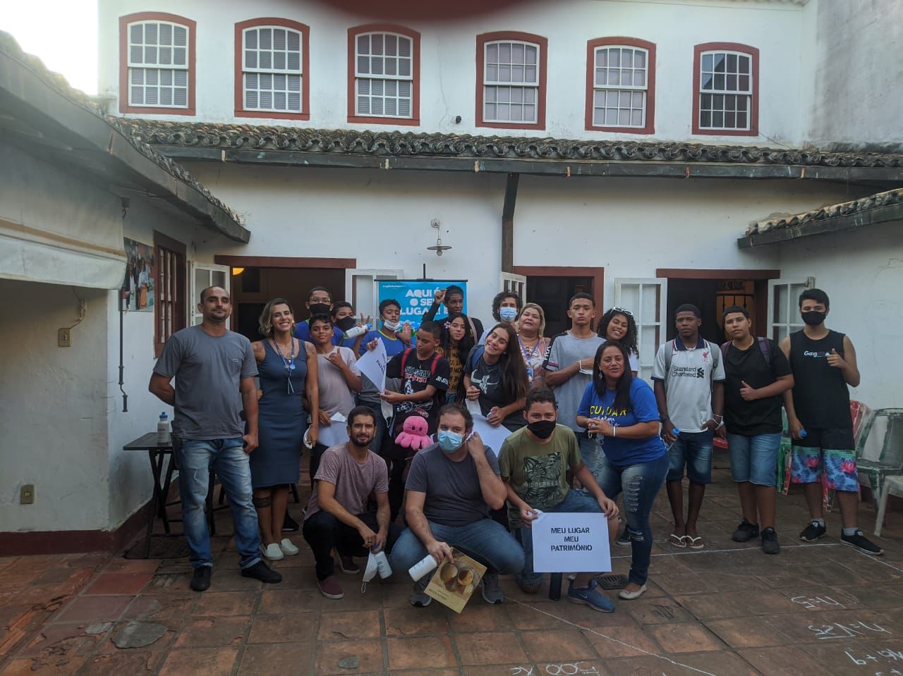 Projeto CaptAção leva alunos da rede municipal para visita à Casa Museu Carlos Scliar