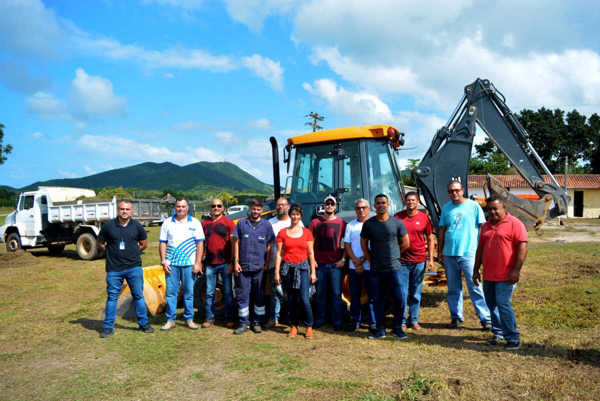 Prefeitura de São Pedro da Aldeia realiza curso gratuito para operação de retroescavadeira