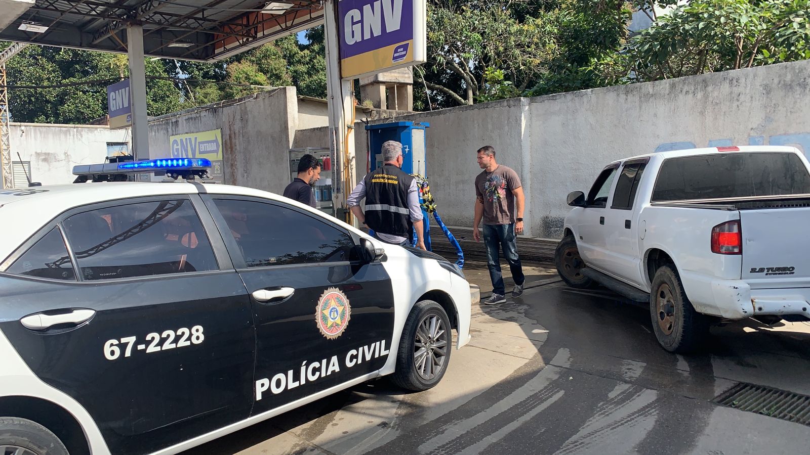 Procon autua posto de combustíveis que rompeu lacre de interdição em São Pedro da Aldeia