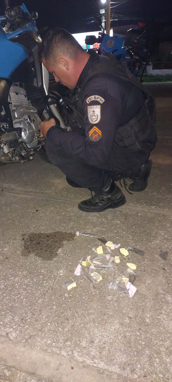 Polícia Militar prende homem com drogas na RJ-140, São José, São Pedro da Aldeia