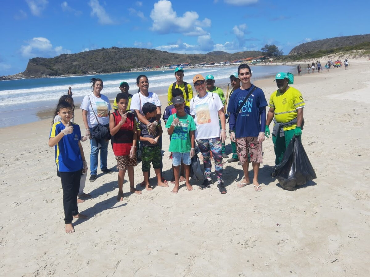 Dia Mundial da Limpeza das praias tem participação de alunos da rede municipal de Cabo Frio