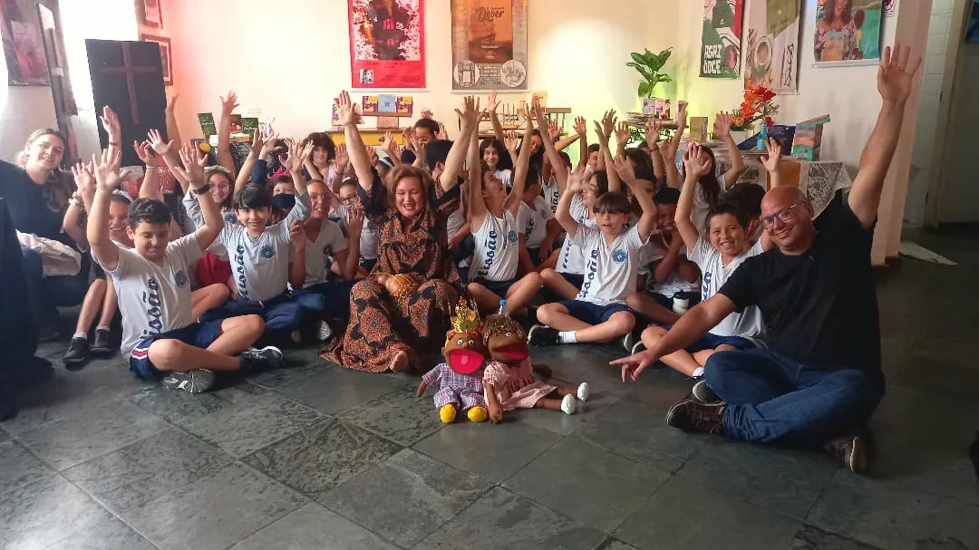 2ª Feira Literária de São Pedro da Aldeia recebe visita de alunos do Centro Educacional Missão de São Pedro