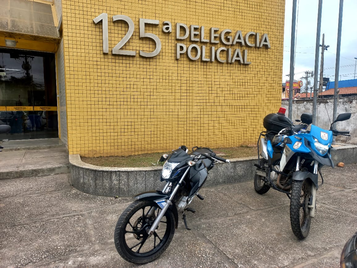 MPTRAN – 2ªCIA apreende motocicleta com adulteração na numeração do chassi e do motor em Botafogo