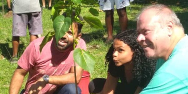 Secretaria de Meio Ambiente de São Pedro da Aldeia promove ações com alunos da rede estadual