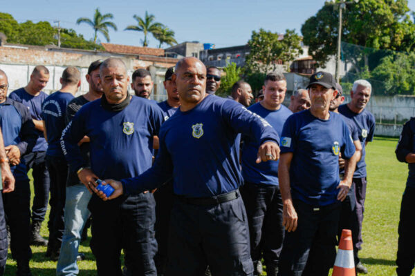 Agentes da Guarda Municipal de São Pedro da Aldeia participam de curso sobre tecnologias não letais