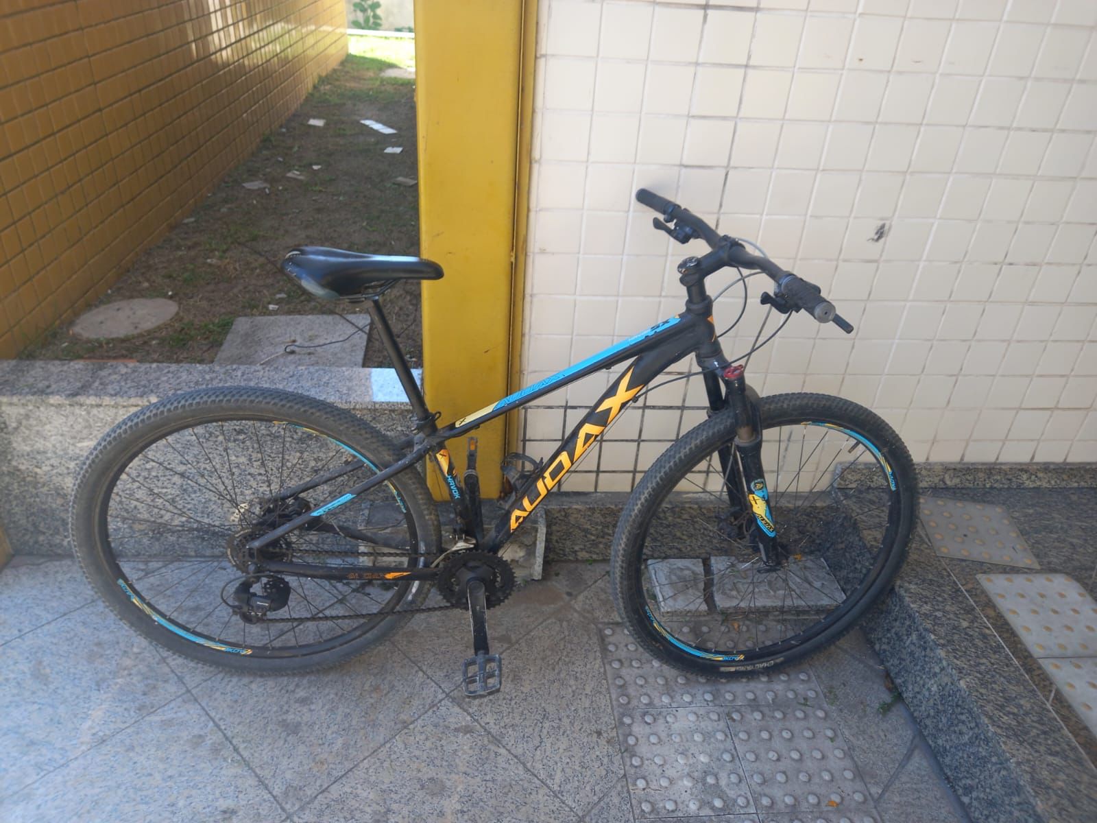 PM prende suspeito de furtar bicicleta no Centro em São Pedro da Aldeia