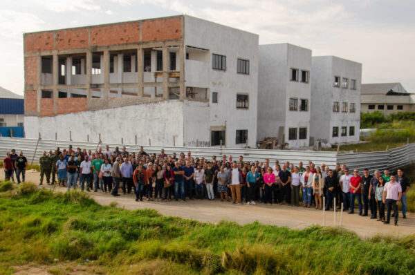 Prefeito Fábio do Pastel apresenta futura sede administrativa da Prefeitura aos servidores aldeenses