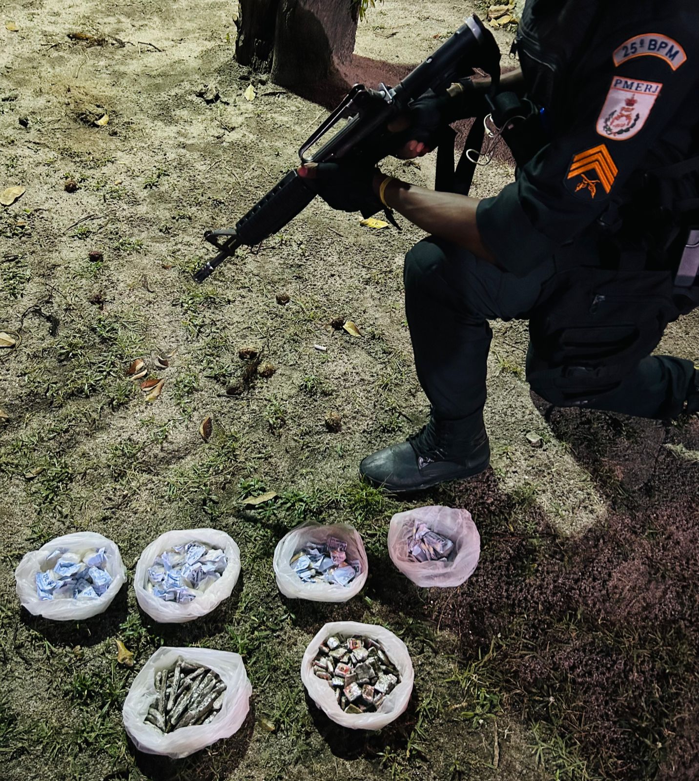 Polícia Militar realiza apreensão de drogas em Cabo Frio