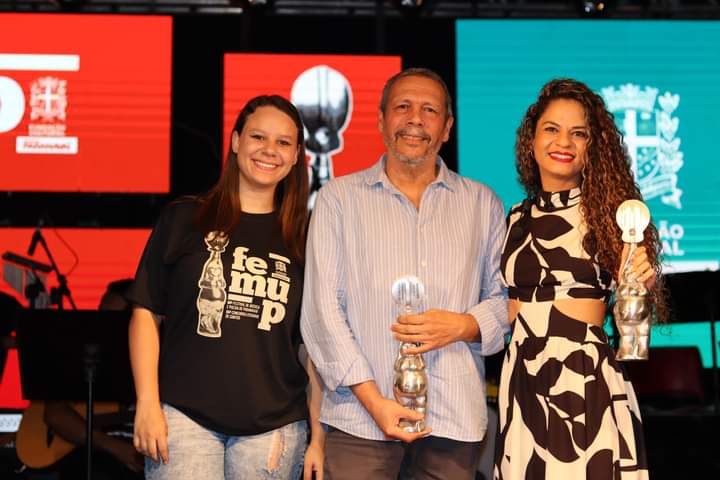 E neste ano, o escritor Flávio Machado, natural de Cabo Frio, se destacou brilhantemente na 58ª edição do festival.