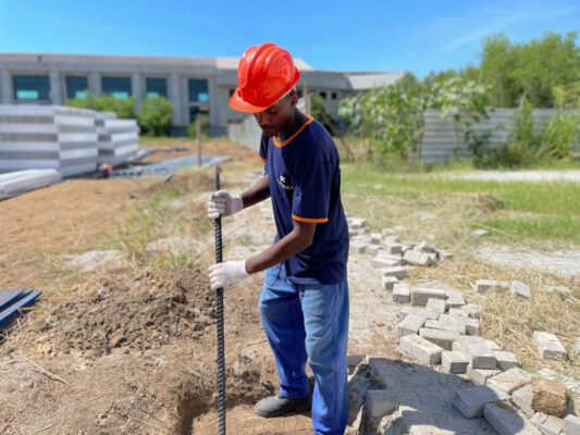 Prefeitura de São Pedro da Aldeia dá início à construção de sede própria da Escola M. de Educação Especial