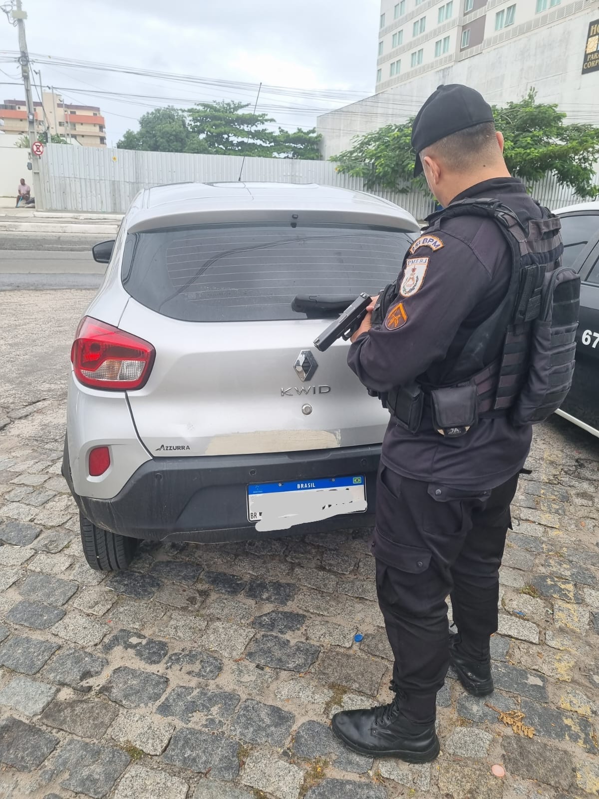 Polícia Militar recupera veículo furtado e prende suspeito por receptação em São Pedro da Aldeia