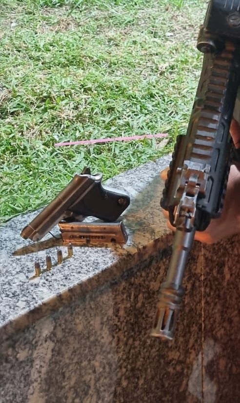 Polícia Militar prende homem por porte ilegal de arma de fogo em Araruama